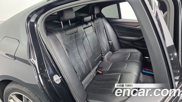 BMW 5-Series 520d M Sport Package Plus