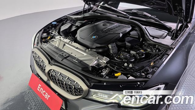 BMW 3-Series M340i Performance
