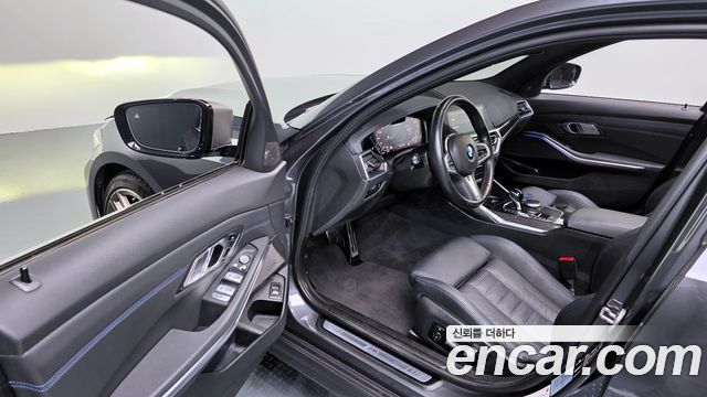 BMW 3-Series M340i Performance