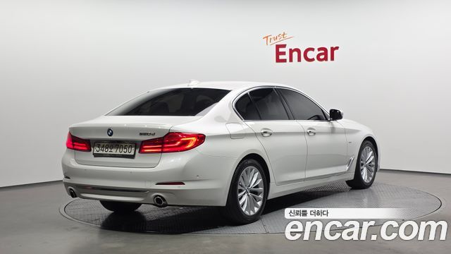 BMW 5-Series 520d Luxury Plus