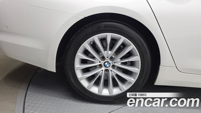 BMW 5-Series 520d Luxury Plus