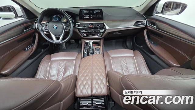 BMW 5-Series 520d Luxury Plus