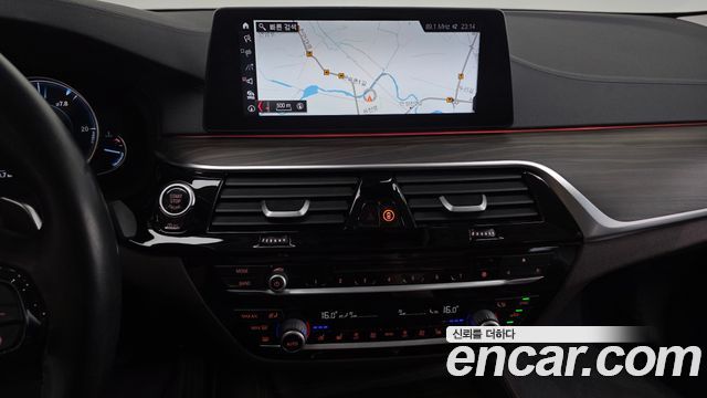 BMW 5-Series 520d Luxury Plus
