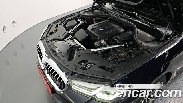BMW 5-Series 523d M Sport
