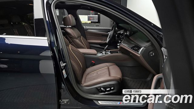 BMW 5-Series 523d M Sport