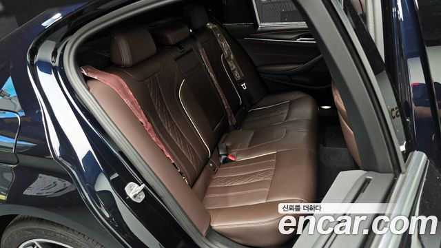 BMW 5-Series 523d M Sport