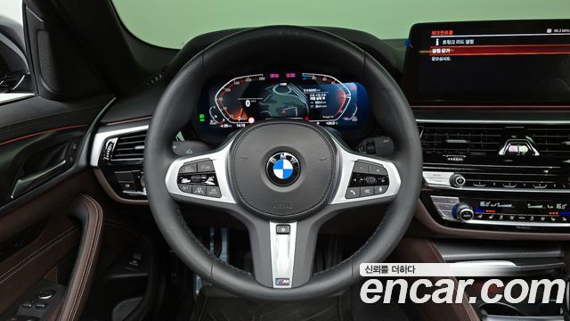 BMW 5-Series 523d M Sport