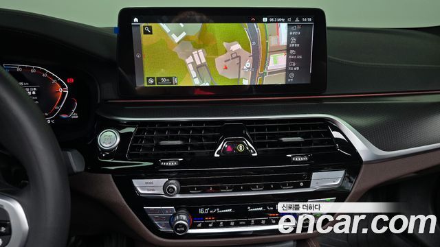BMW 5-Series 523d M Sport