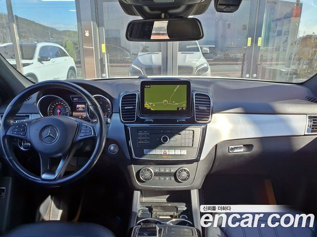 Mercedes-Benz GLE-Class GLE350 d 4MATIC
