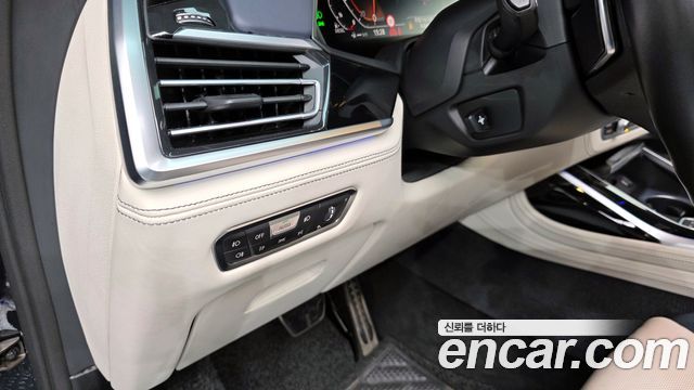 BMW X7 xDrive 30d M Sport First Edition