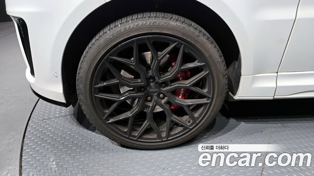 Land Rover Range Rover Sport 5.0 SVR