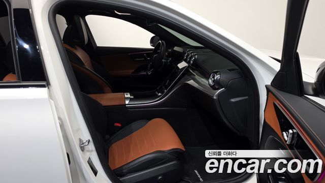 Mercedes-Benz C-Class C300 4MATIC AMG Line