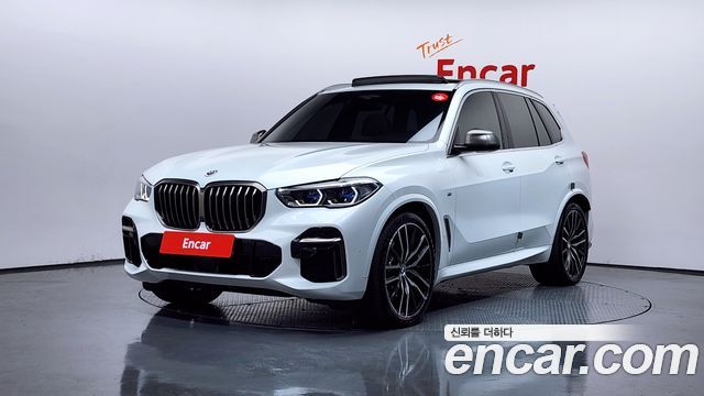 BMW X5 M50i