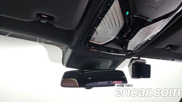 BMW X5 M50i