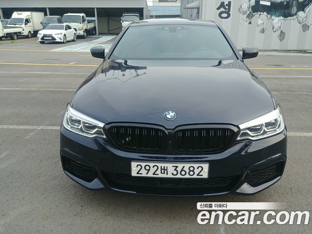 BMW 5-Series 530i M Sport Package Plus