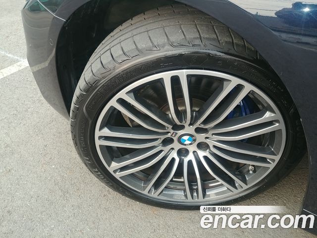 BMW 5-Series 530i M Sport Package Plus