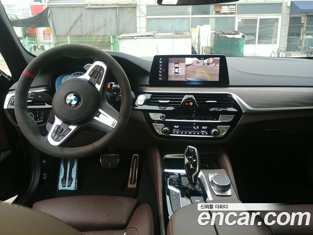 BMW 5-Series 530i M Sport Package Plus