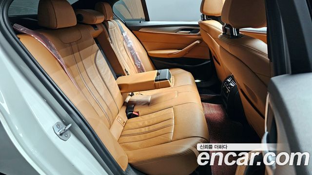 BMW 5-Series 530i xDrive M Sport Package