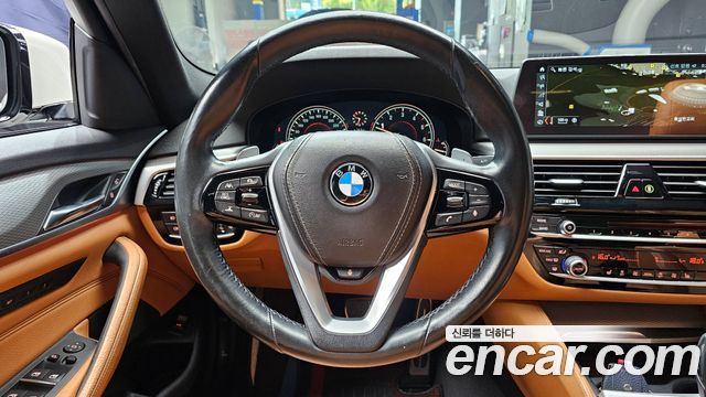 BMW 5-Series 530i xDrive M Sport Package