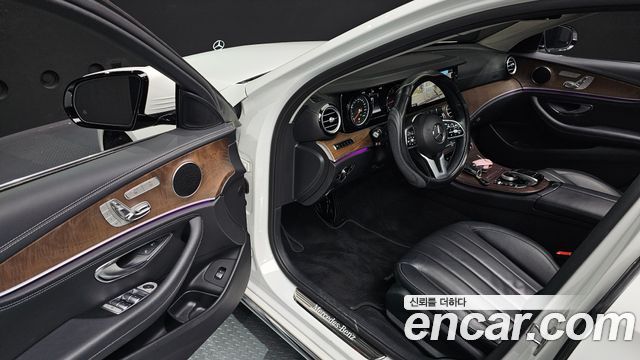 Mercedes-Benz E-Class E220d Exclusive