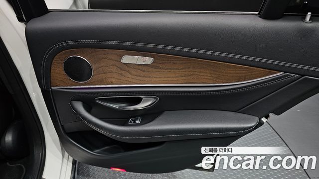 Mercedes-Benz E-Class E220d Exclusive