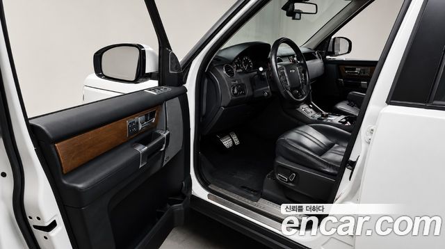 Land Rover Discovery 3.0 SDV6 HSE