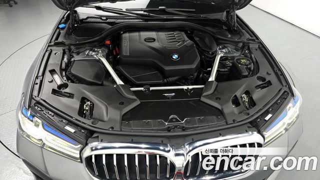 BMW 5-Series 530i M Sport Package
