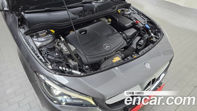 Mercedes-Benz CLA-Class CLA250 4MATIC