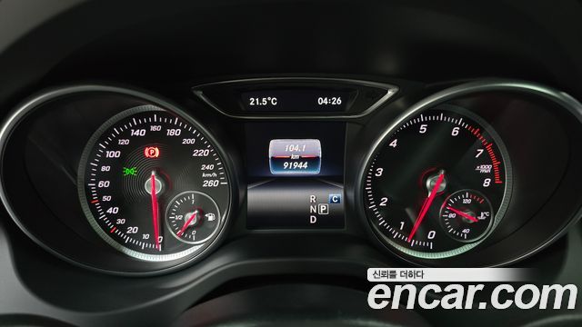 Mercedes-Benz CLA-Class CLA250 4MATIC
