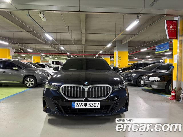 BMW 5-Series 530i xDrive M Sport