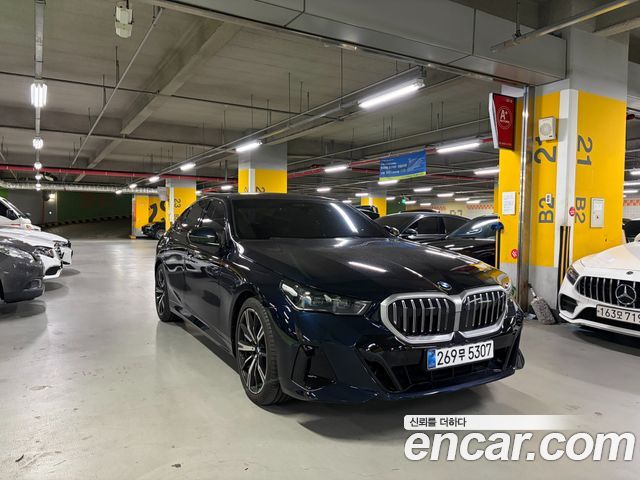 BMW 5-Series 530i xDrive M Sport