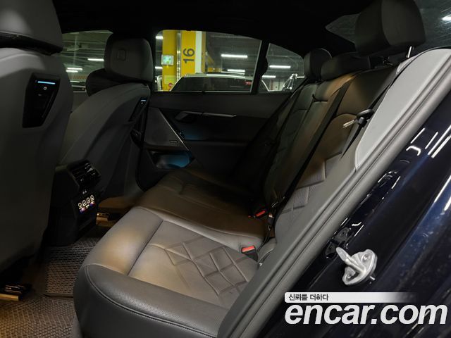BMW 5-Series 530i xDrive M Sport