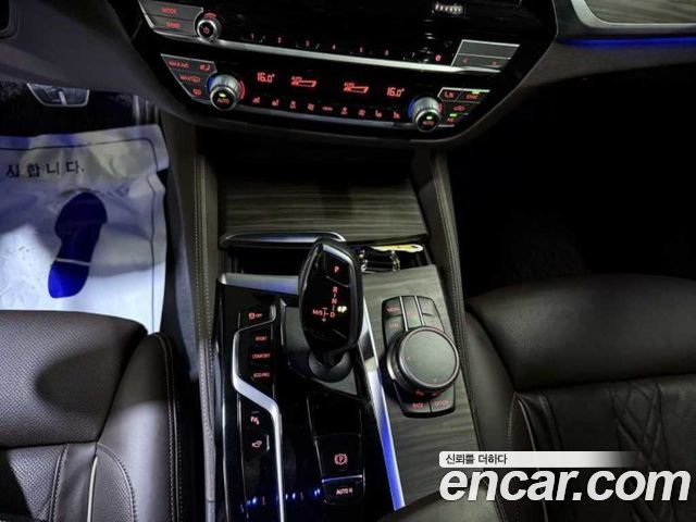 BMW 5-Series 523d M Sport