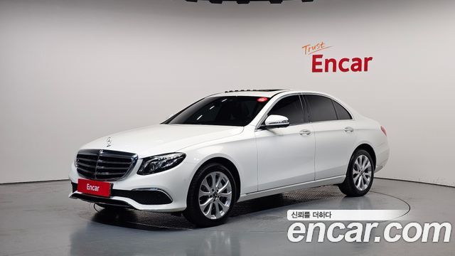 Mercedes-Benz E-Class E300 4MATIC Exclusive