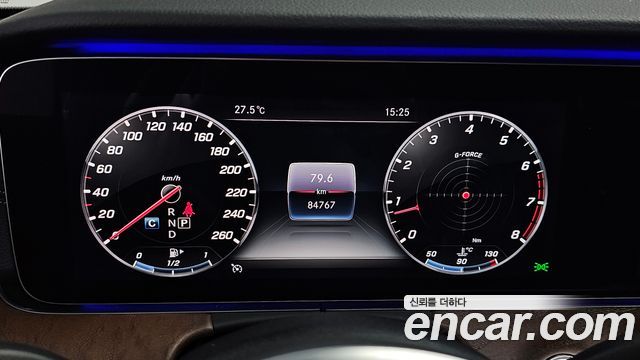 Mercedes-Benz E-Class E300 4MATIC Exclusive