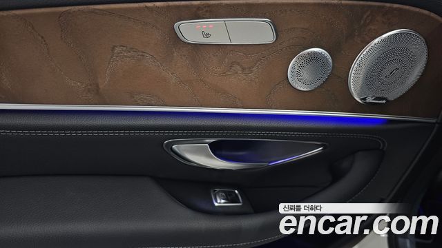 Mercedes-Benz E-Class E300 4MATIC Exclusive
