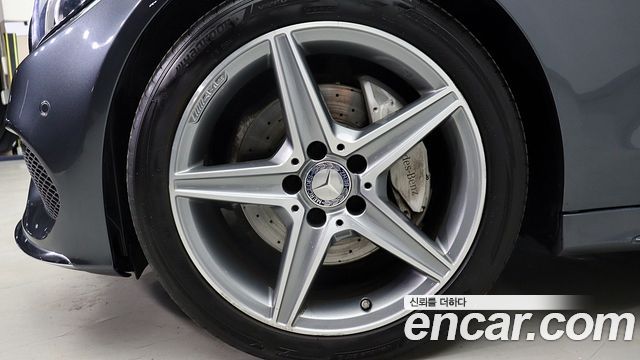 Mercedes-Benz C-Class C200 Avantgarde