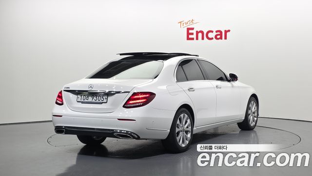 Mercedes-Benz E-Class E300 Exclusive