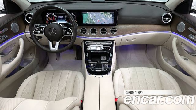 Mercedes-Benz E-Class E300 Exclusive