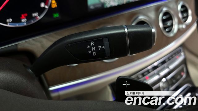 Mercedes-Benz E-Class E300 Exclusive