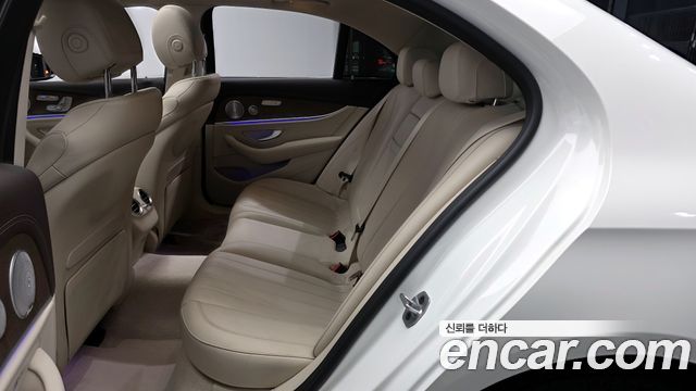 Mercedes-Benz E-Class E300 Exclusive