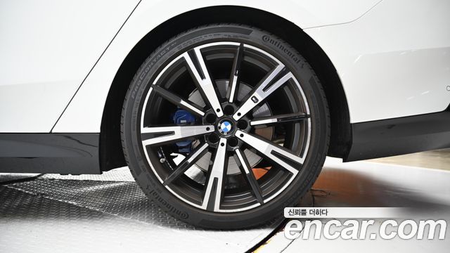 BMW 5-Series 530i xDrive M Sport