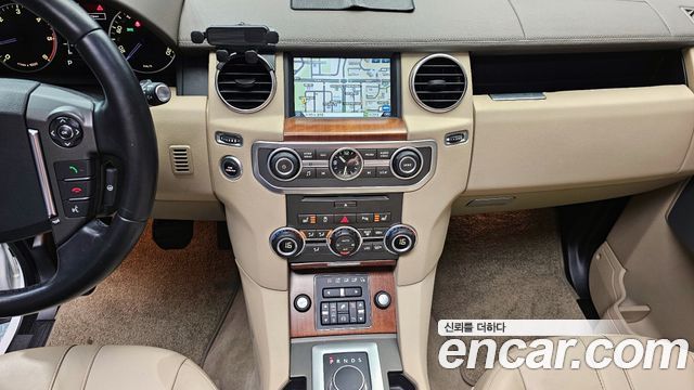 Land Rover Discovery 3.0 SDV6 SE