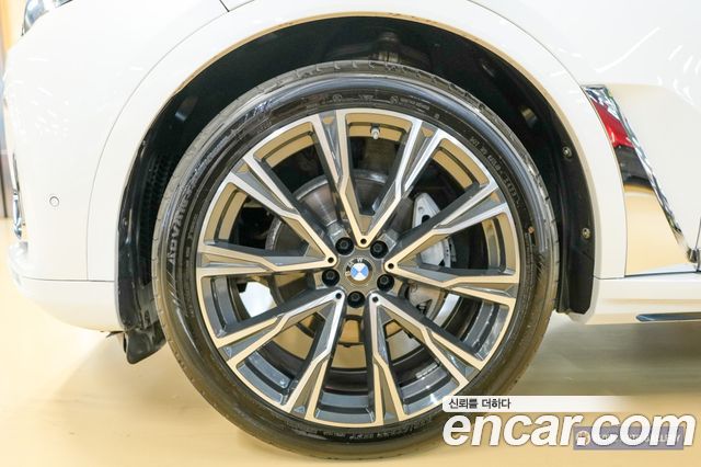 BMW X7 xDrive 30d Design Pure Excellence First Edition 6-Seater