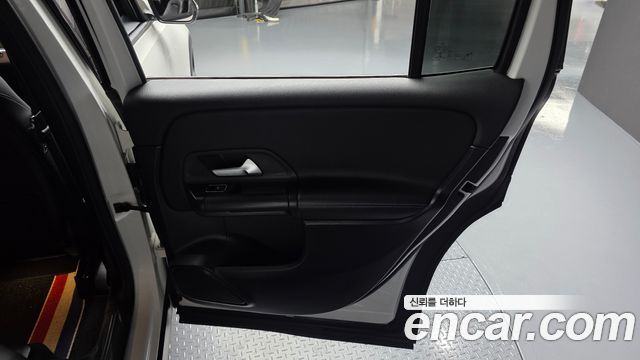 Mercedes-Benz GLB-Class GLB200 d