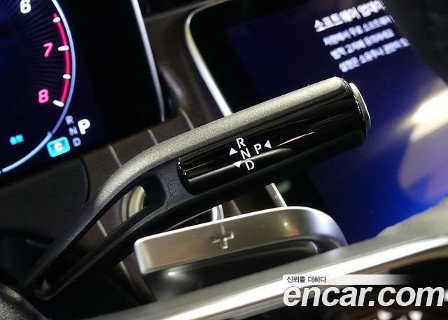 Mercedes-Benz E-Class E300 4MATIC Exclusive