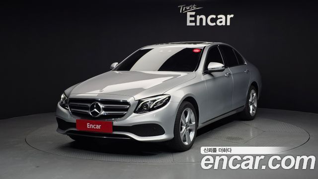 Mercedes-Benz E-Class E220d 4MATIC Avantgarde