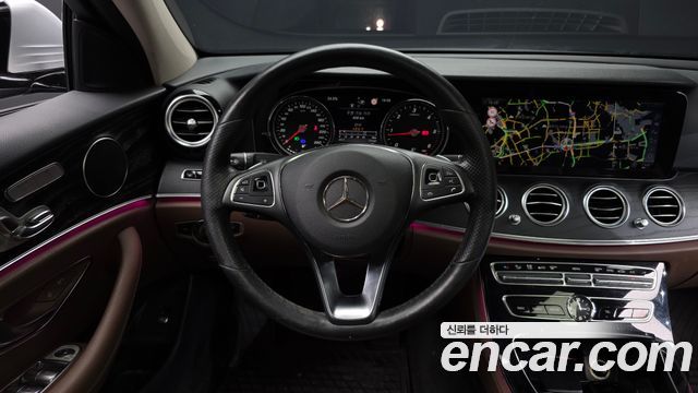 Mercedes-Benz E-Class E220d 4MATIC Avantgarde