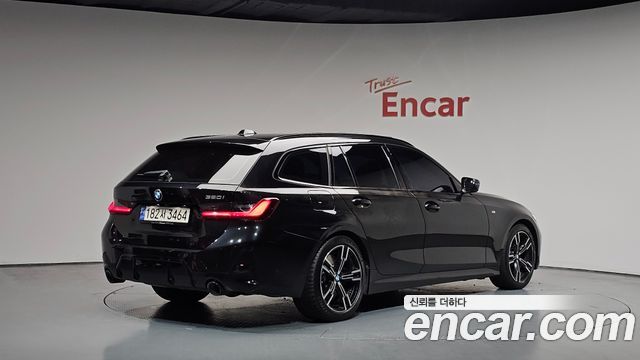 BMW 3-Series 320i Touring M Sports