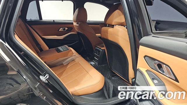 BMW 3-Series 320i Touring M Sports
